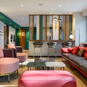 Hotel Canada, Milan