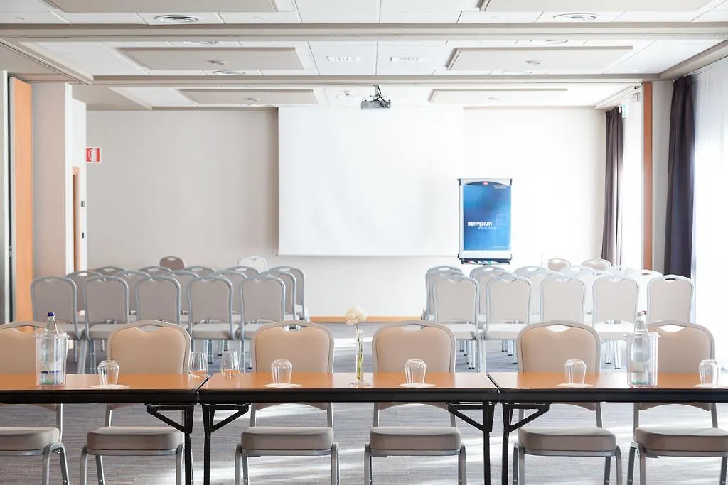 Novotel Brescia Due 4*,  Italia