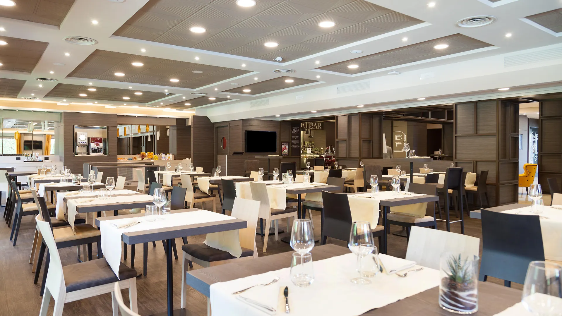 Novotel Brescia Due 4*,  Italien